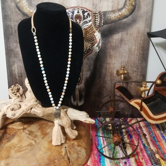Creative Crystal Designs Jewelry - NEW!CCD AGATE MOONSTONE & LEATHER TASSEL NECKLACE!